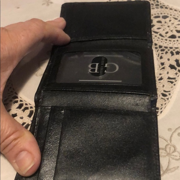 Used men’s wallets by Geoffrey Beene - Picture 2 of 8